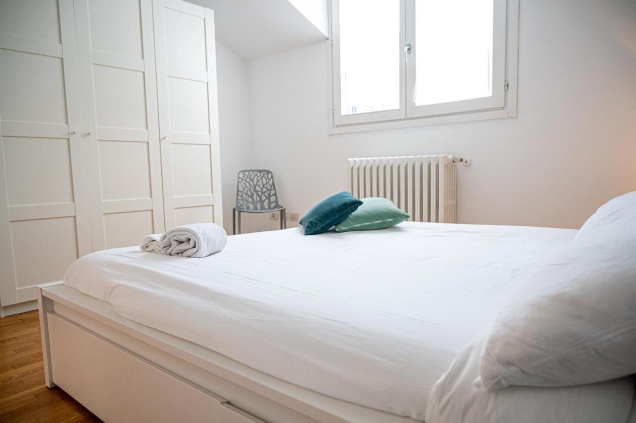 Apartmán Trilocale Zona Farini/Isola Milán Exteriér fotografie